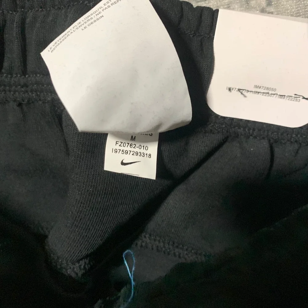 Nike Mens Sportswear Joggers‎ Size M Black Fleece Reflective Stripe FZ0762-010